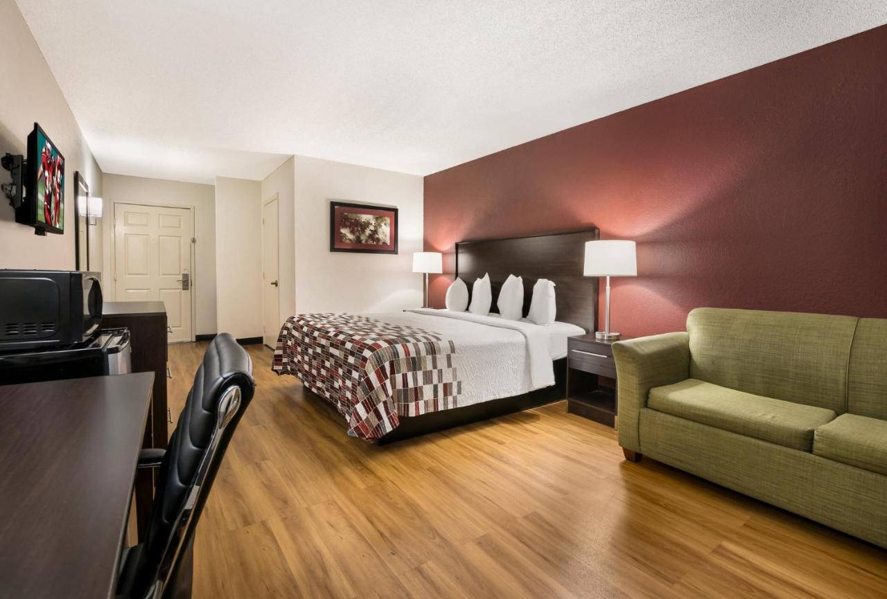 Red Roof Inn & Suites Knoxville East Eksteriør billede